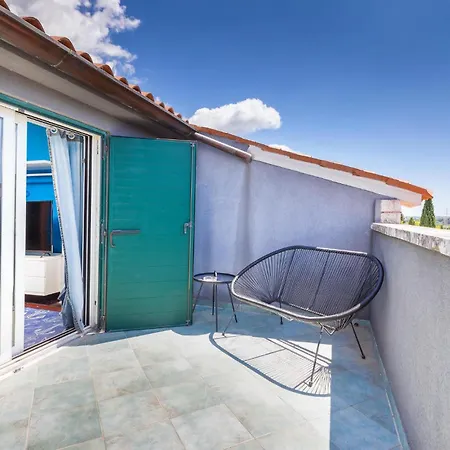 Amazing In With Sauna Semesterbostad Pula