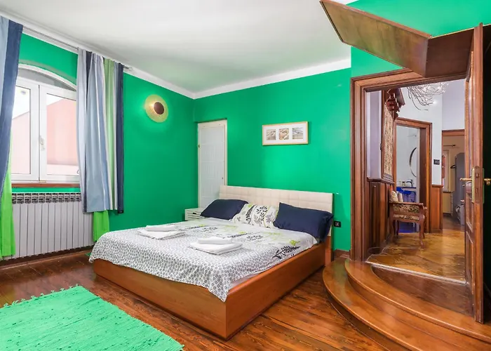 Amazing In With Sauna Ferienhaus Pula