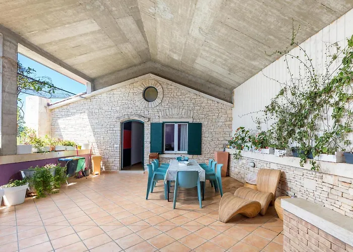 펜션 Amazing In With Sauna